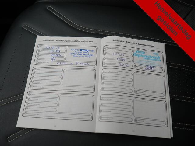 Ford KUGA 2.5 Vignale PHEV 225pk Dealer O.H. | Trekhaak Afn. | Panodak | Adaptive Cruise | Head Up | 360 Camera | Bang & Olufsen | Lederen Sportstoelen Memory & Verwarmd | Keyless | Achterbank Verwarmd | Blis | Stuur Verwarmd | Navigatie | DAB | Plug In Hybrid |