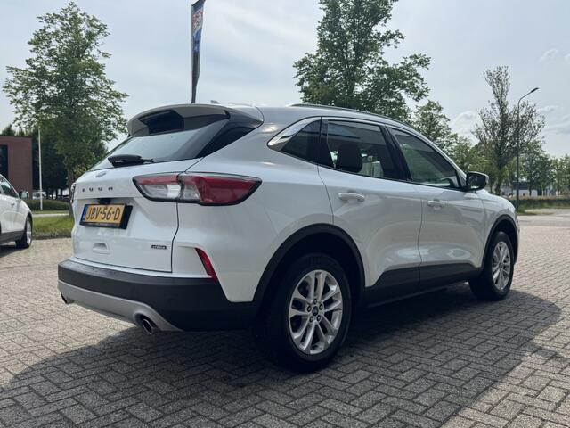 Ford KUGA 2.5 PHEV Titanium