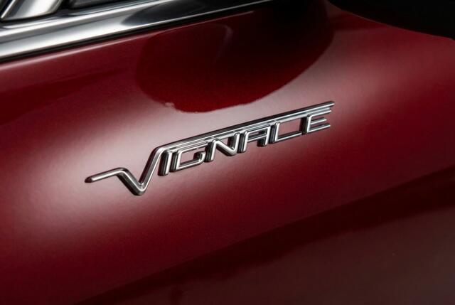 Ford KUGA Plug-In Hybrid Vignale 225 pk Pano l Trekhaak l Leder l VOL OPTI