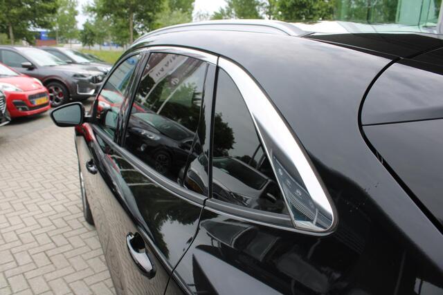 Ford KUGA 2.5 FHEV Titanium | GEEN STEKKER NODIG |Winterpack | Camera | Adaptieve Cruise Control | Navigatie | Climate Control | PDC V+A | BLIS