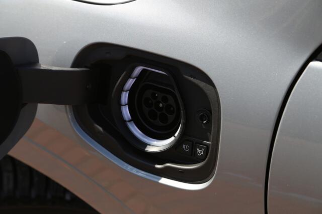 Ford KUGA 2.5 PHEV ST-Line Navi LED