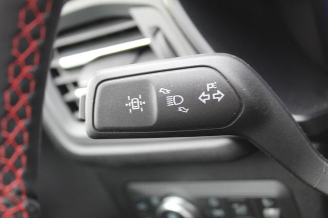 Ford KUGA 2.5-225pk PHEV ST-Line X. Luxe hybride rijden voor een reëel bedrag ! Trekhaak, Winter Pack, Cruise Contol, Climate Control, Camera