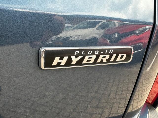 Ford KUGA 2.5 PHEV TITANIUM