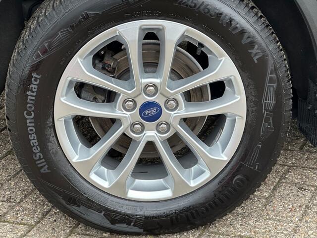 Ford KUGA 2.5 PHEV TITANIUM