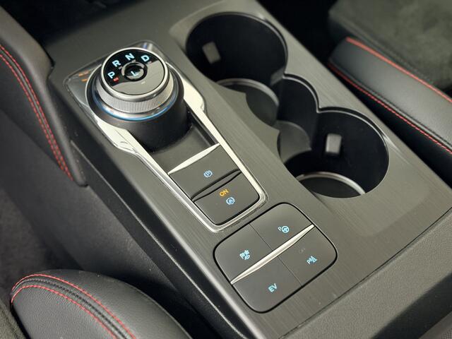 Ford KUGA 2.5 PHEV ST-Line X | Pano | Winter