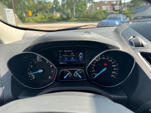 Ford KUGA 1.5 EcoBoost Titanium 150pk Trekhaak | Stoelverwarming | Elektrische Achterklep | Achteruitrijcamera