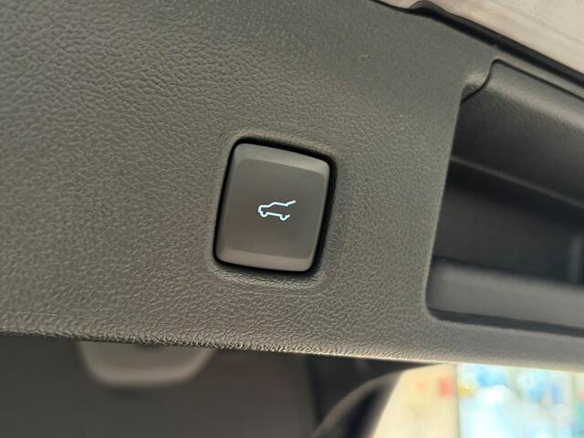 Ford KUGA 2.5 PHEV 243 pk ST-Line X I AGR stoelen I Adapt Cruise I Winter Pack | B&O | 360° Camera | All seasonbanden |