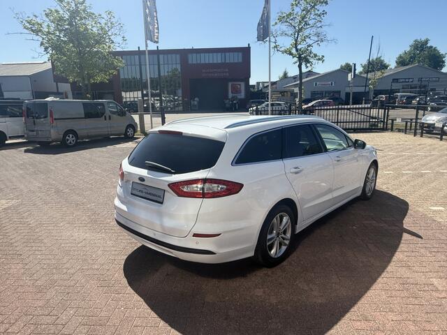Ford MONDEO 1.5 Titanium automaat 161 pk navigatie climate ctr cruise ctr dagrijverlichting led pdc v/a keyless entry lmv 16 inch