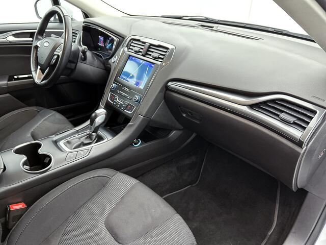 Ford MONDEO Wagon 2.0 Hybrid Titanium Automaat / Pdc.V+A / Navigatie / Radio-multimedia / Airco-ecc. / Apk 12-2027