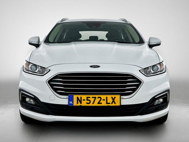 Ford MONDEO Wagon 2.0 Hybrid Titanium Automaat / Pdc.V+A / Navigatie / Radio-multimedia / Airco-ecc. / Apk 12-2027