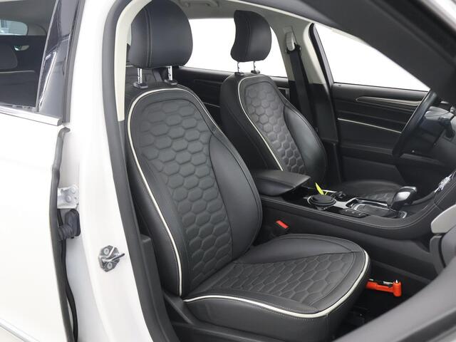 Ford MONDEO Wagon 2.0 IVCT HEV Vignale | Trekhaak | Adaptive Cruise Control | Leder | Stoelkoeling/Verwarming | Sony Premium Audio | Elektr. Achterklep | Parkeercamera |