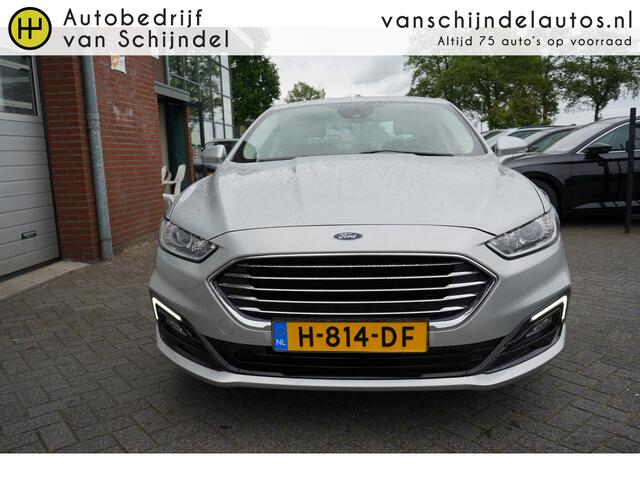 Ford MONDEO 2.0 IVCT HEV Titanium NL AUTO - NAP - AUTOMAAT NAVI - PARKEERSENSOREN V+A - CLIMA - CRUISE - DAB+ - RIJSTROOKSENSOR - LM VELGEN - AUT. VERLICHTING - 4 ELEKTR RAMEN / SPIEGELS