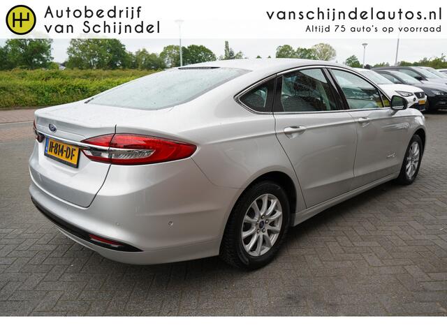 Ford MONDEO 2.0 IVCT HEV Titanium NL AUTO - NAP - AUTOMAAT NAVI - PARKEERSENSOREN V+A - CLIMA - CRUISE - DAB+ - RIJSTROOKSENSOR - LM VELGEN - AUT. VERLICHTING - 4 ELEKTR RAMEN / SPIEGELS