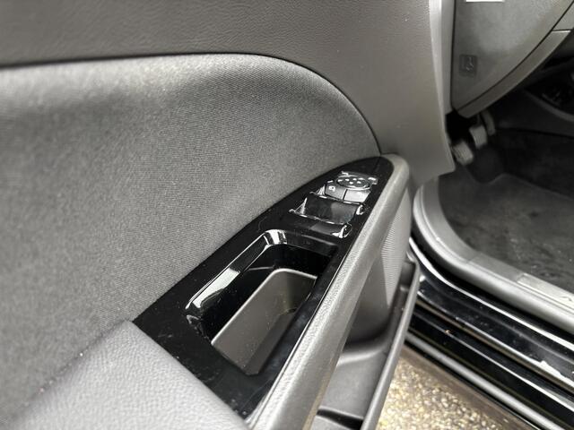 Ford MONDEO Wagon 1.5 ST Line PDC|STOELVERWARMING|TRAKHAAK|CRUISE|NAVI