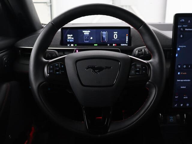 Ford MUSTANG Mach-E AWD 75 kWh | Leder | Stoelverwarming | Adaptive cruise | 360 camera | Adaptive cruise | B&O Sound | Stuurverwarming | Full LED