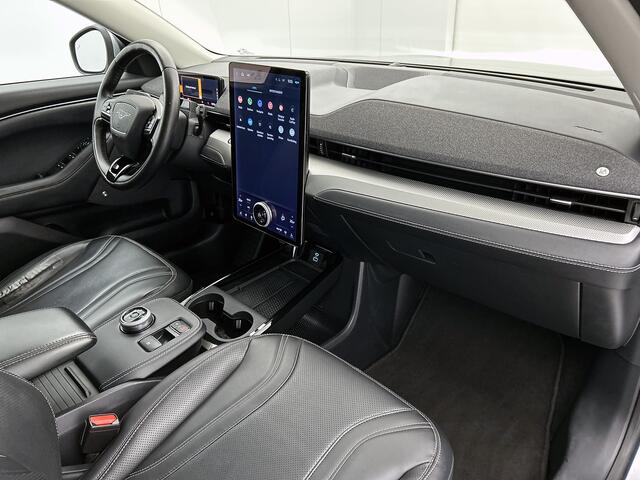 Ford MUSTANG Mach-E RWD 75 kWh Lederen bekleding | Stoelverwarming | Stuurverwarming | Camera's