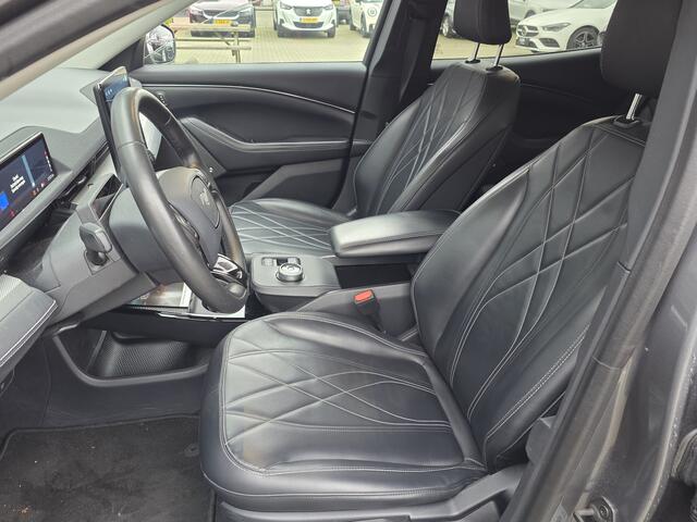 Ford MUSTANG Mach-E Extended RWD 98 kWh + TECH PAKKET