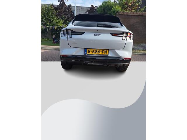 Ford MUSTANG Mach-E GT Extended AWD 98 kWh 486pk Adaptieve Cruise | Afneembare Trekhaak | Nederlandse Auto | Dealer onderhouden