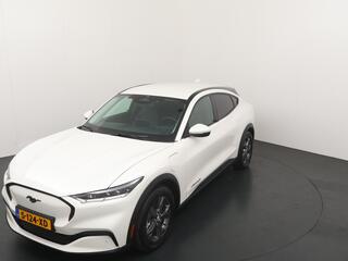 ford-mustang-mach-e-extended-rwd-29