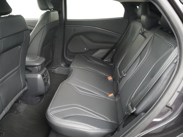 Ford MUSTANG Mach-E 270 pk RWD 75 kWh | Pano | B&O | El. verst. stoel + geh. | 360° Camera | El. a. klep | 1e eig. | 100% dealer onderh.