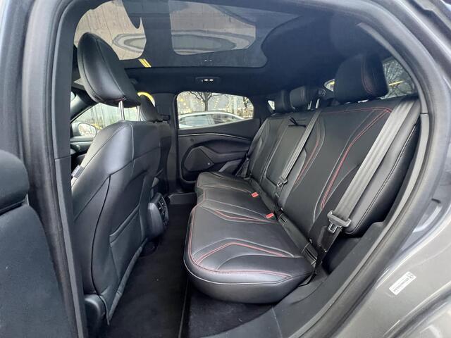 Ford MUSTANG Mach-E Extended First Edition AWD 98 kWh | 95,5% SOH | Panoramadak | Leder | Navigatie