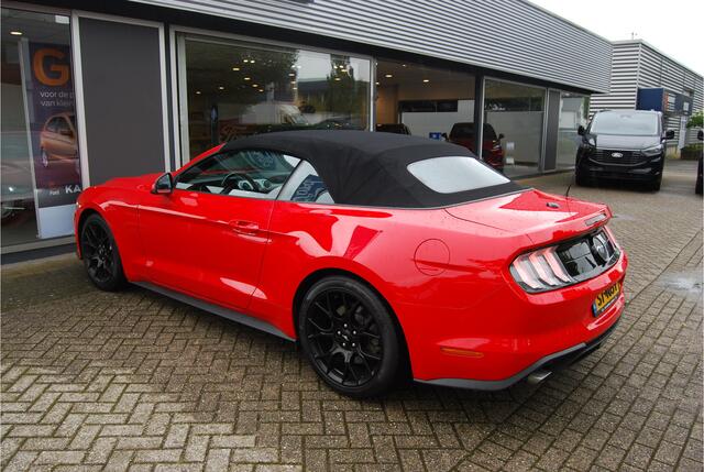 Ford MUSTANG Convertible 2.3 EcoBoost 290pk | NL-AUTO | ADAPTIEVE CRUISE | FULL LEDER | STOELVERKOELING | LEDER
