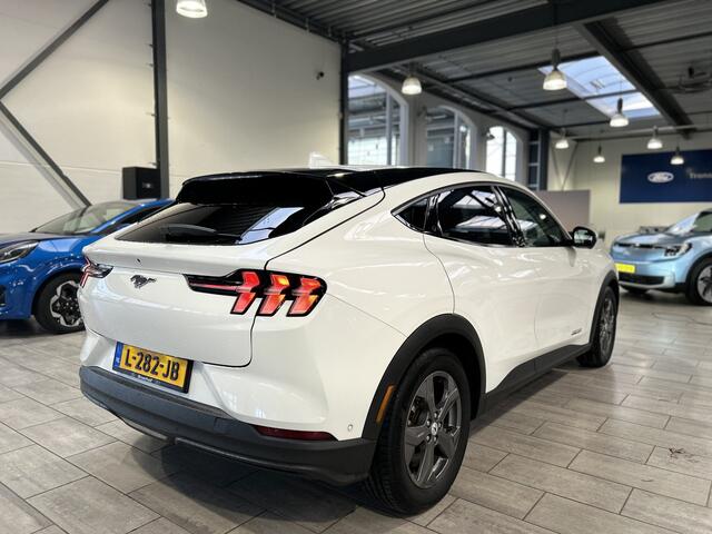 Ford MUSTANG Mach-E Extended RWD 98 kWh 286pk | Nw. geleverd | Blis | Camera rondom | B&O | Elektrische achterklep | Adapt. Cruise | SOH 95,5%