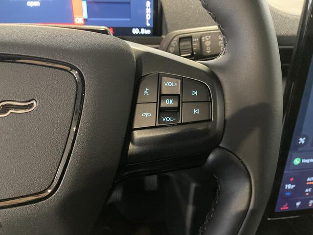 Ford MUSTANG Mach-E RWD 75 kWh 268 pk | Adapt. cruise | LED | 360° Camera | Apple Carplay draadloos | Stuurverw. | Stoelverw. |
