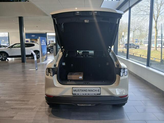 Ford MUSTANG Mach-E Extended Premium RWD 88 kWh