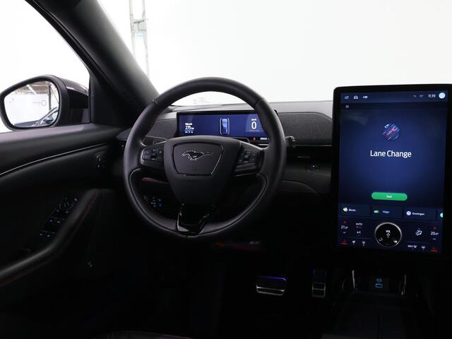 Ford MUSTANG Mach-E Extended First Edition AWD 98 kWh | Panoramadak | 360° Camera | B&O | Cruise Control Adaptief | Navigatie | Elektr. Achterklep |