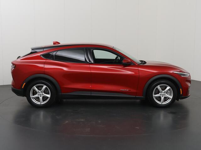 Ford MUSTANG Mach-E Extended RWD 98 kWh | Trekhaak | B&O | Winterpakket | Cruise Control Adaptief |