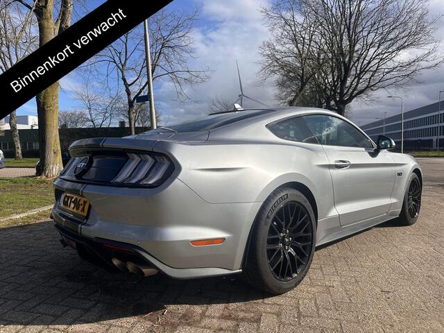 Ford MUSTANG Fastback 5.0 V8 GT | 1E EIGENAAR | 12MND GARANTIE | AUTOMAAT | LED | DAB | ACC |