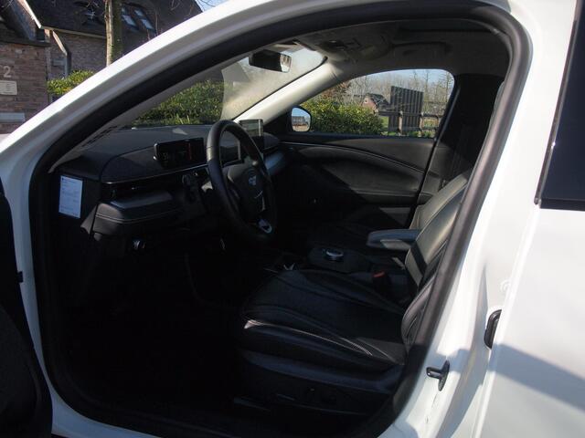 Ford MUSTANG Mach-E Extended RWD 98 kWh | SOH 93% | Panoramadak | 360 Camera | Bang & Olufsen | Apple Carplay |