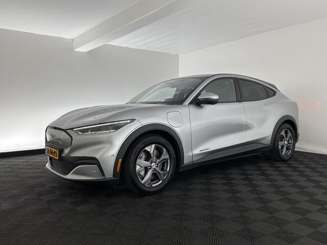 Ford MUSTANG Mach-E RWD 75 kWh [ 3-Fase ] (INCL.BTW) *LEATHER | FULL-LED | DAB | DIGI-COCKPIT | KEYLESS | NAVI-FULLMAP | CARPLAY | HEATED-COMFORTSEATS | TOPVIEW | ADAPTIVE-CRUISE | PRIVACY-GLASS | 18'' ALU*