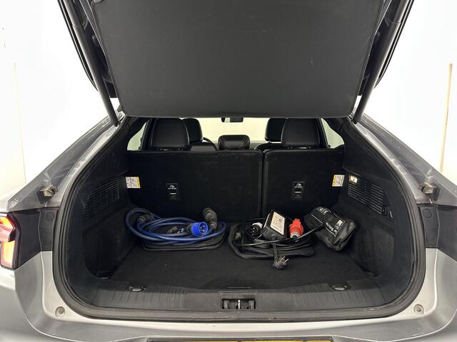 Ford MUSTANG Mach-E RWD 75 kWh [ 3-Fase ] (INCL.BTW) *LEATHER | FULL-LED | DAB | DIGI-COCKPIT | KEYLESS | NAVI-FULLMAP | CARPLAY | HEATED-COMFORTSEATS | TOPVIEW | ADAPTIVE-CRUISE | PRIVACY-GLASS | 18'' ALU*