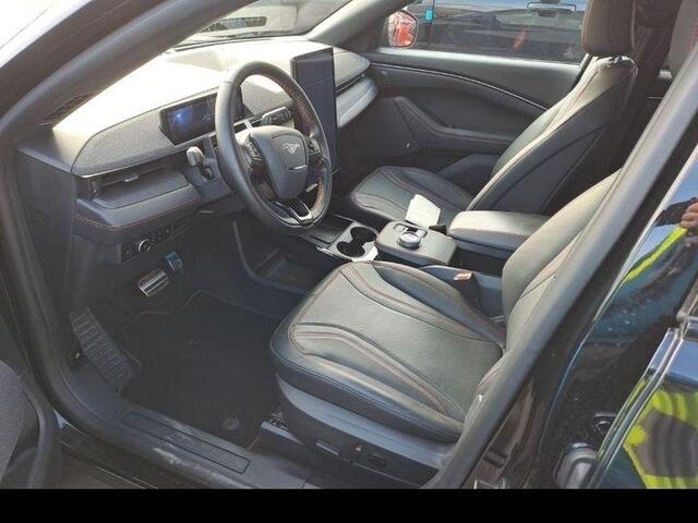 Ford MUSTANG Mach-E Premium AWD 75 kWh 315pk | Panoramadak | Winter Pack | Achteruitrijcamera | Elektrische Achterklep |