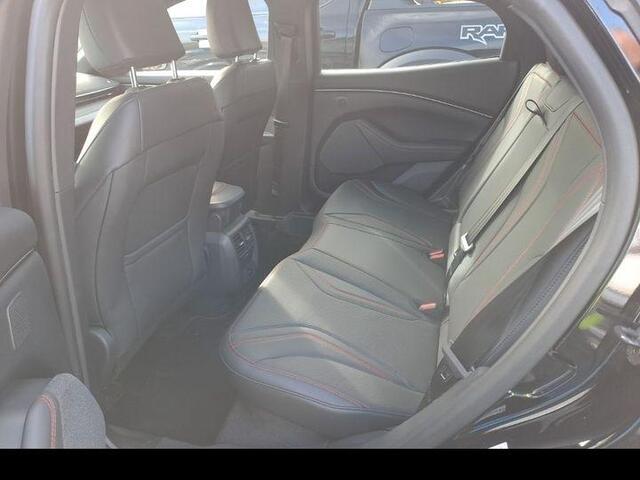 Ford MUSTANG Mach-E Premium AWD 75 kWh 315pk | Panoramadak | Winter Pack | Achteruitrijcamera | Elektrische Achterklep |