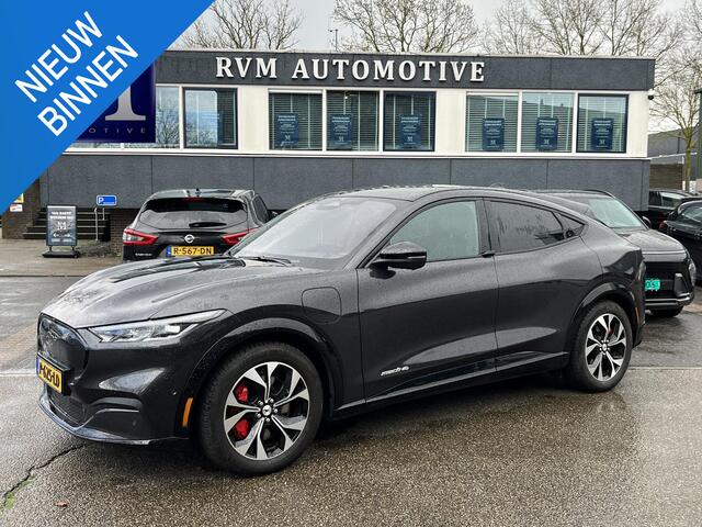 Ford MUSTANG Mach-E AWD 75 kWh SOH 95% |14.000KM!! VAN ¤ 34.900,- VOOR ¤ 31.877,- UW LENTEVOORDEEL ¤ 3.023,-!| ORIG. NL NAP| EERSTE EIGENAAR| ELEKTRISCHE ACHTERKLEP| B&O| 360 CAMERA| STOEL + STUURVERWARMING| PANO