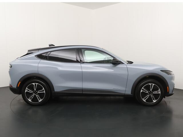 Ford MUSTANG Mach-E | *UNIEK* | RWD 75 kWh | Adapt. cruise | Keyless