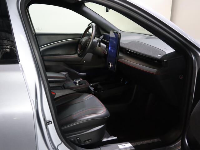 Ford MUSTANG Mach-E Extended AWD 98 kWh | Panoramadak | 360° Camera | B&O | Cruise Control Adaptief | Navigatie | Elektr. Achterklep |