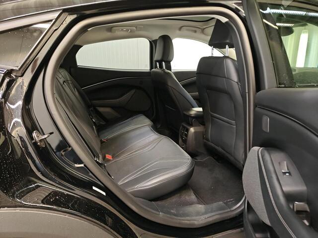 Ford MUSTANG Mach-E Standard RWD 73 kWh | 55.000 KM | Technology Pack | Bang & Olufsen | Panorama Dak | WORDT VERWACHT!