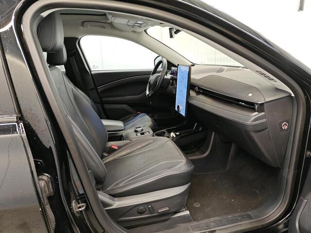 Ford MUSTANG Mach-E Standard RWD 73 kWh | 55.000 KM | Technology Pack | Bang & Olufsen | Panorama Dak | WORDT VERWACHT!