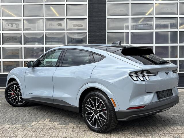 Ford MUSTANG Mach-E Extended Premium RWD 88 kWh | 360 camera | Leder | B&O Audio | Elekt. bestuurderstoel + memory | Navigatie | Draadloos Carplay & Android Auto | Elektr. Achterklep |