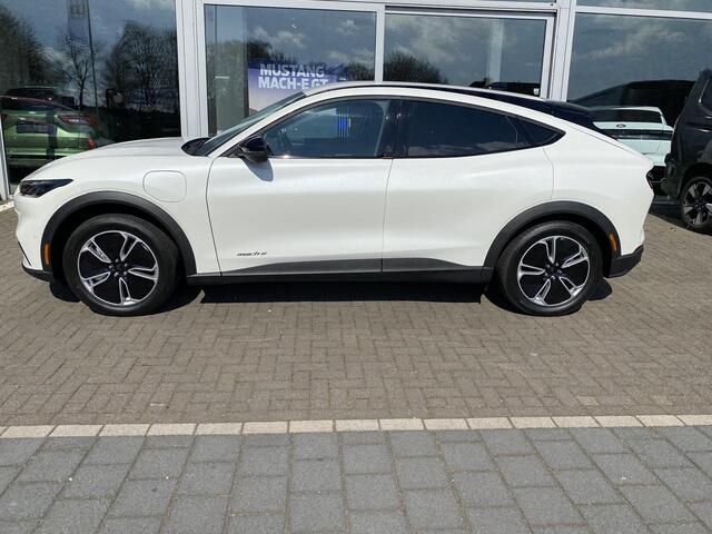Ford MUSTANG Mach-E Standard Range RWD 72,6 kWh ¤2.000,- Ford Voordeel! | Direct uit voorraad leverbaar