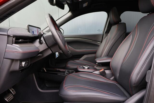 Ford MUSTANG Mach-E Extended First Edition AWD 98 kWh 93 soh! | Full Options | 360 Camera | Pano | Adapt. Cruise | Bang & Olufsen
