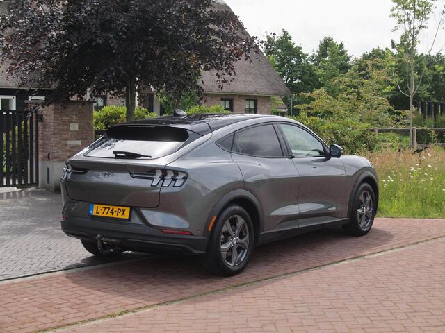 Ford MUSTANG Mach-E Extended RWD 98 kWh | Panoramadak | Bang & Olufsen | 360 Camera | Trekhaak | Apple Carplay |