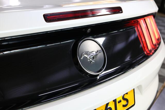 Ford MUSTANG Convertible 2.3 EcoBoost AVM NAVI CLIMA CAMERA KEYLSS PDC CRUISE LEDER SUBWH "19