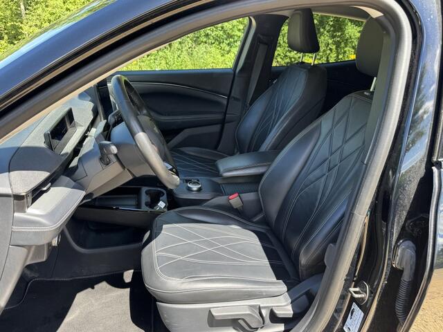Ford MUSTANG Mach-E RWD 75 kWh *LEDER/NAVI/CAMERA