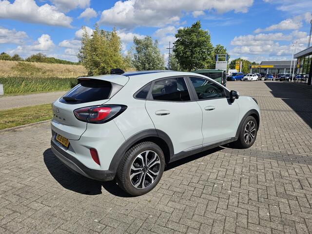 Ford PUMA 1.0 EcoBoost Hybrid Titanium