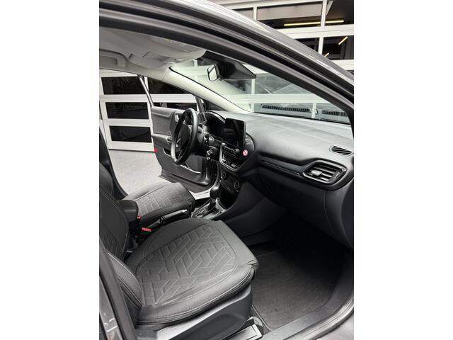 Ford PUMA 1.0 EcoBoost Hybrid Titanium